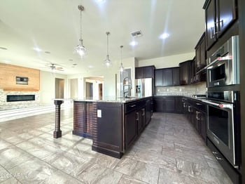 5030 Seton Ave, Gilbert, AZ 85298