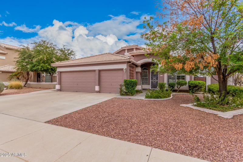 5031 Ivanhoe St, Chandler, AZ 85226