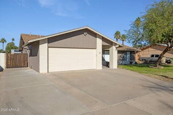 5032 Morten Ave, Glendale, AZ 85301