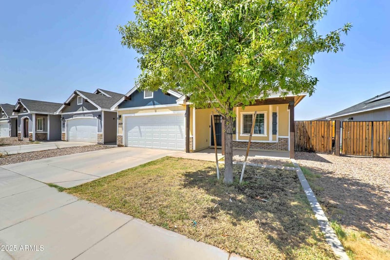 5034 11th Pl, Phoenix, AZ 85040