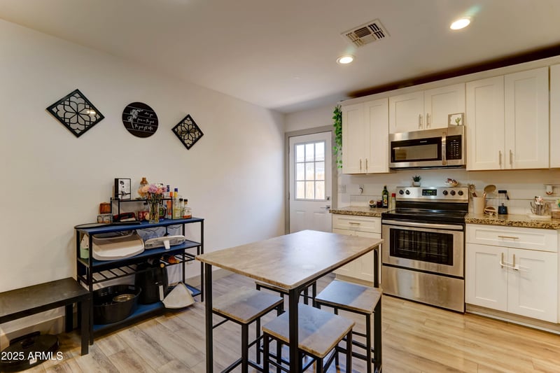 5034 11th Pl, Phoenix, AZ 85040