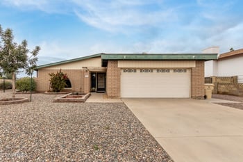 5034 Harmont Dr, Glendale, AZ 85302