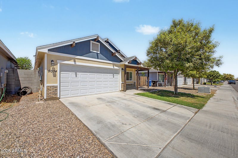 5034 11th Pl, Phoenix, AZ 85040