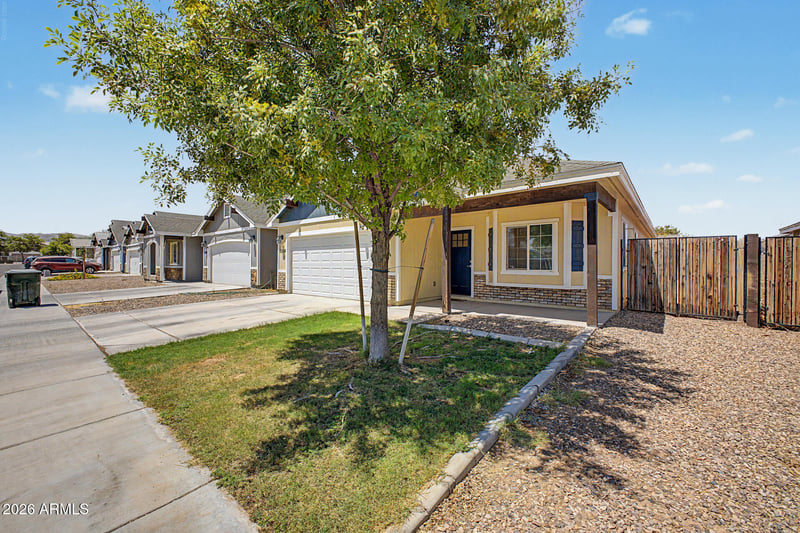 5034 11th Pl, Phoenix, AZ 85040