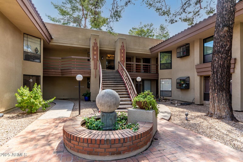 5035 10th Pl #204, Phoenix, AZ 85014