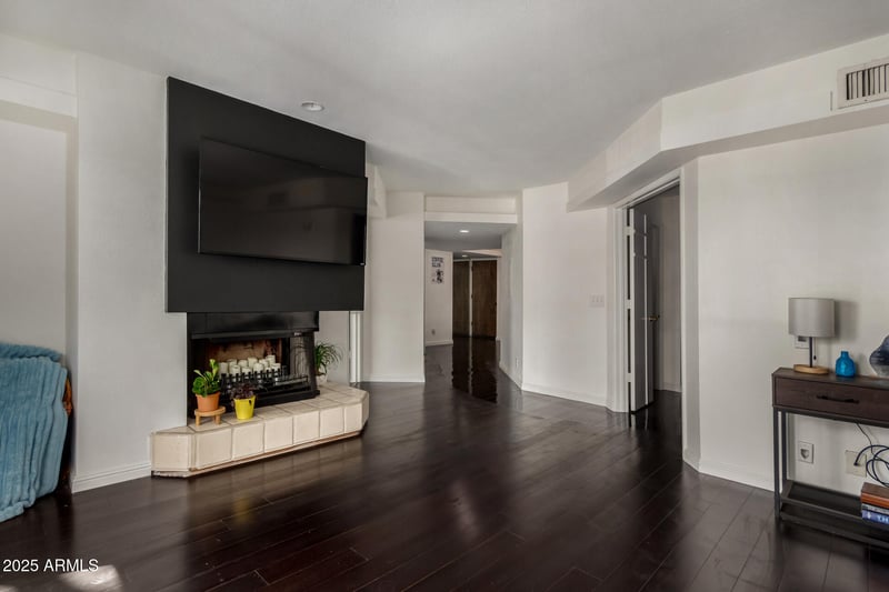 5035 10th Pl #204, Phoenix, AZ 85014
