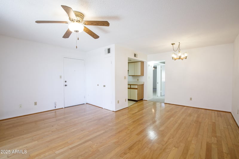 5035 17th Ave #205, Phoenix, AZ 85015