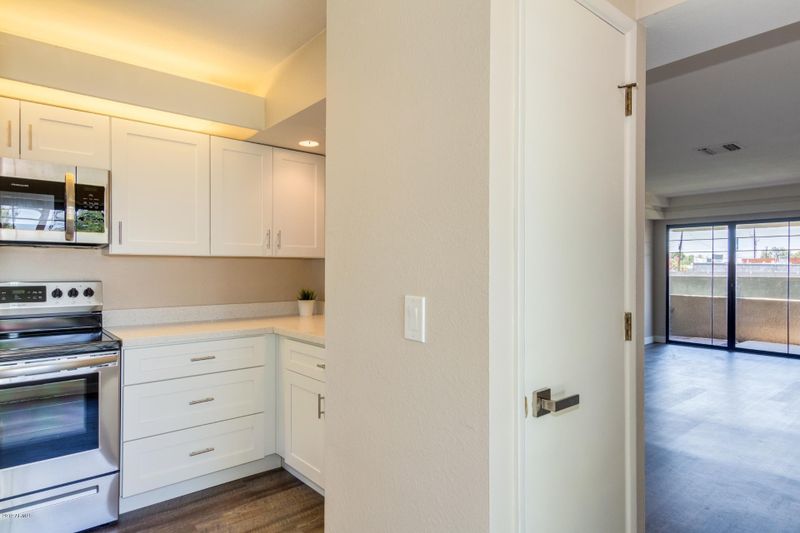 5035 N 10th Pl #101, Phoenix, AZ 85014