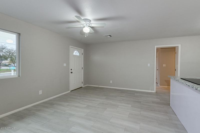 5035 S 37th Dr, Phoenix, AZ 85041