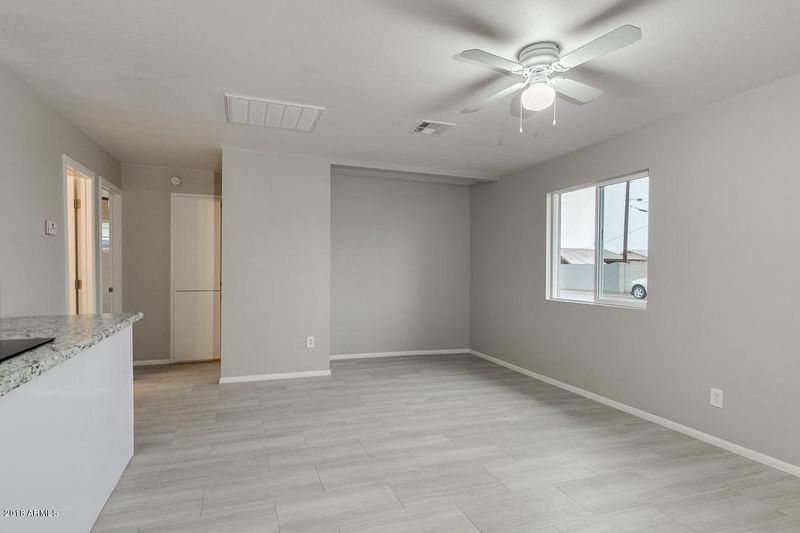5035 S 37th Dr, Phoenix, AZ 85041