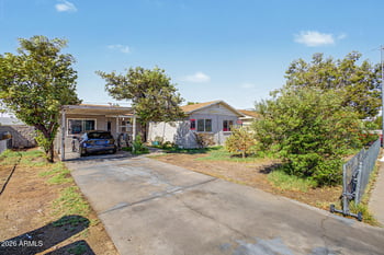5038 W Tuckey Ln, Glendale, AZ 85301