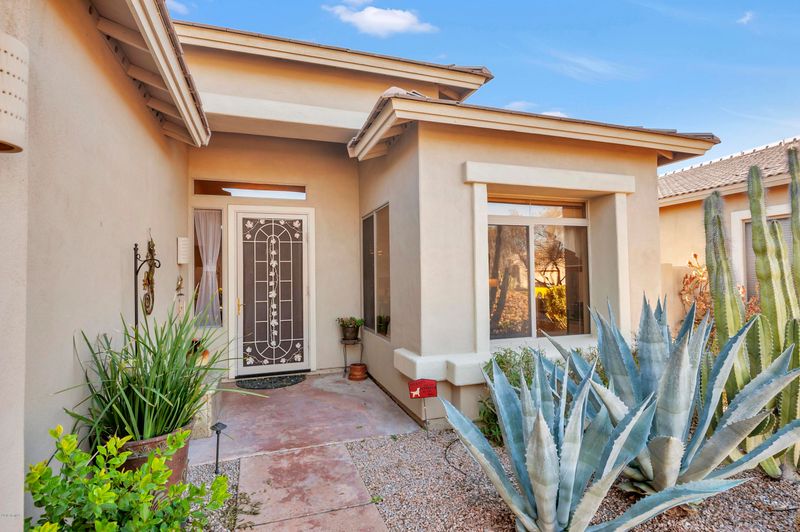 5039 E Robin Ln, Phoenix, AZ 85054