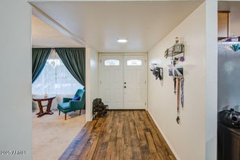 5039 Mercer Ln, Glendale, AZ 85304