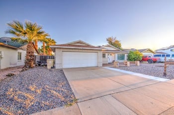 5039 Mercer Ln, Glendale, AZ 85304