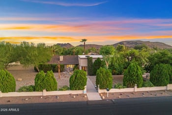5039 W Misty Willow Ln, Glendale, AZ 85310