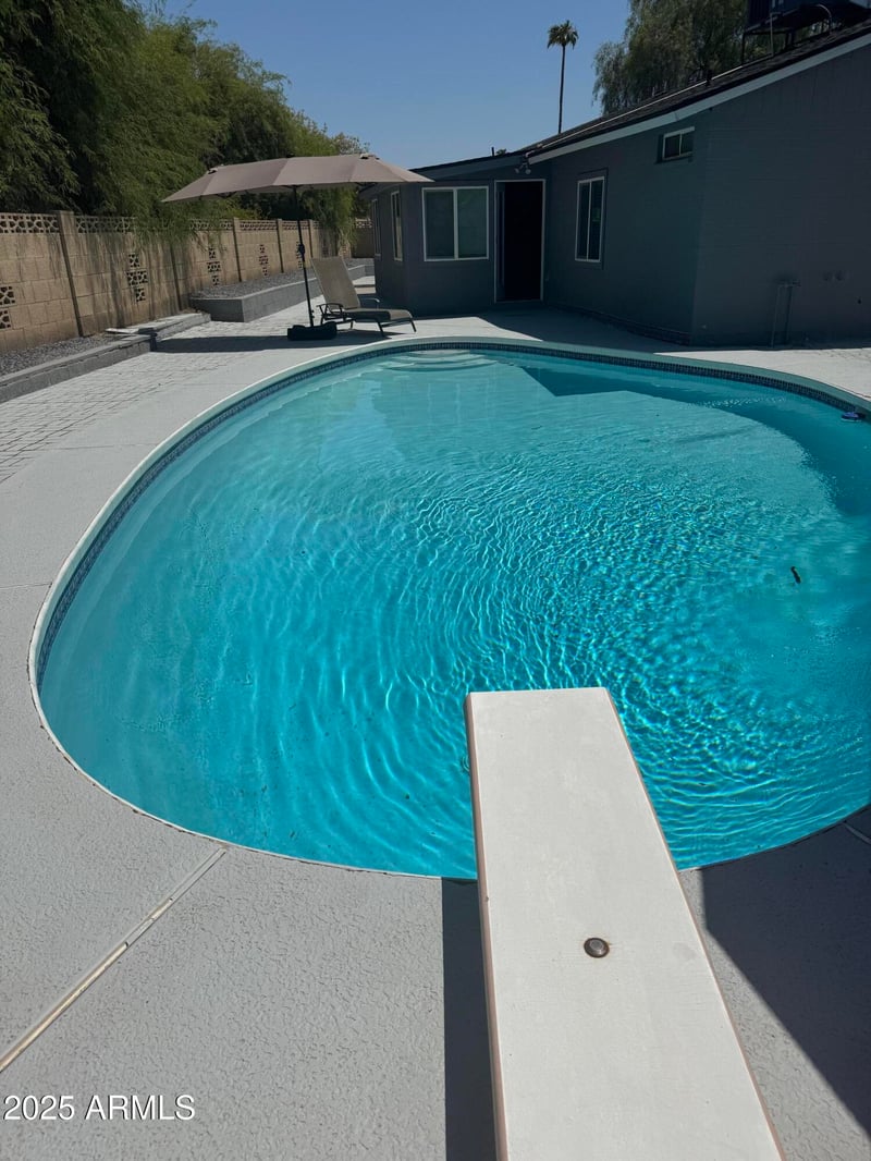 5040 69th Dr, Glendale, AZ 85303