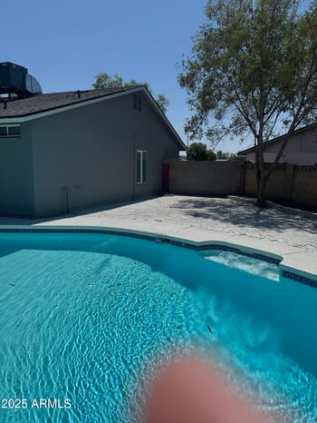 5040 69th Dr, Glendale, AZ 85303