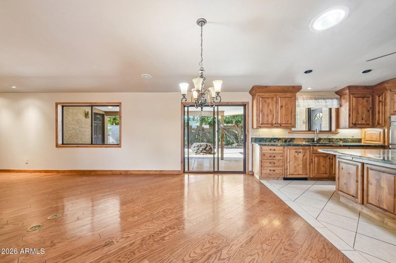 5040 E Shaw Butte Dr, Scottsdale, AZ 85254