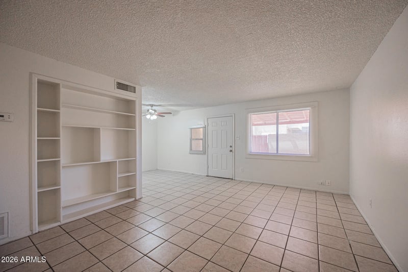 5040 N 40th Ave, Phoenix, AZ 85019