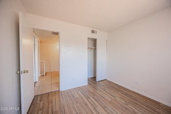 5040 N 40th Ave, Phoenix, AZ 85019