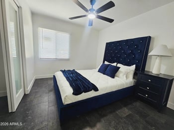 5040 69th Dr, Glendale, AZ 85303