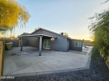 5040 N 69th Dr, Glendale, AZ 85303
