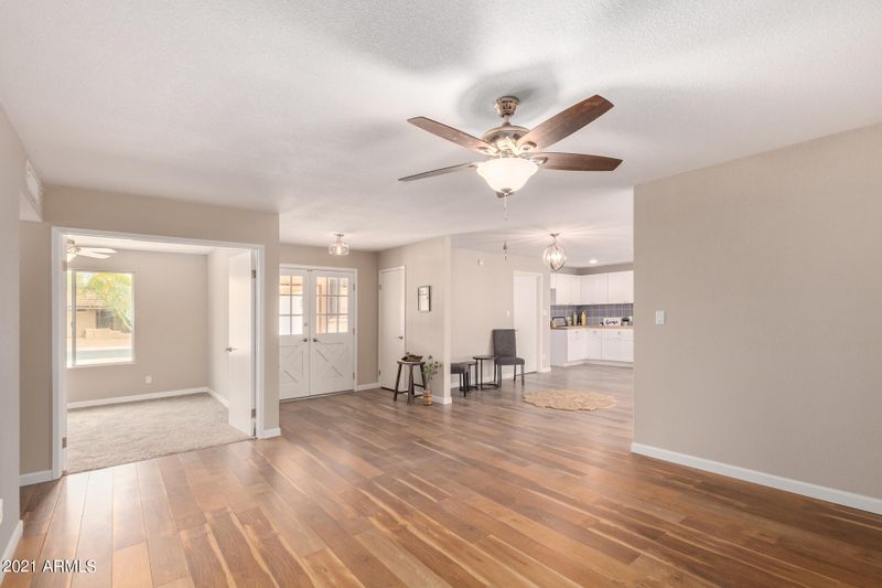 5041 E Summer Moon Ln, Phoenix, AZ 85044