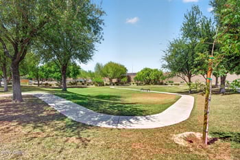 5041 Escuda Dr, Glendale, AZ 85308