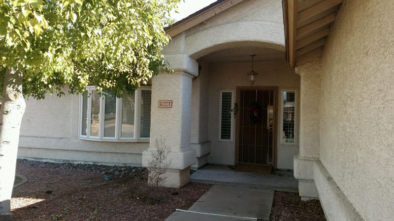 5041 N 86th Dr, Glendale, AZ 85305