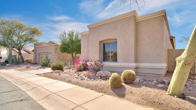 5043 E Robin Ln, Phoenix, AZ 85054