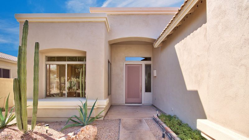 5043 E Robin Ln, Phoenix, AZ 85054