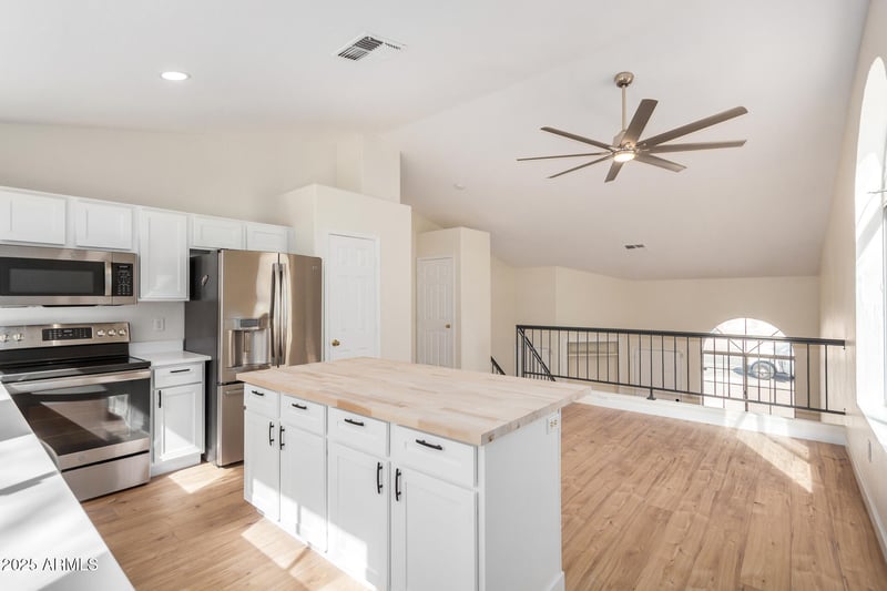 5043 Whitten St, Chandler, AZ 85226