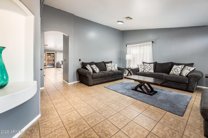 5045 Nancy Ln, Laveen, AZ 85339