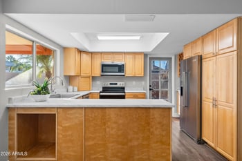 5046 Beck Ave, Tempe, AZ 85282