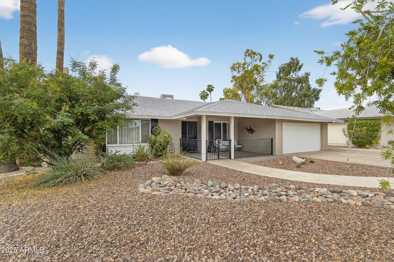 5047 Mesquite Wood Ct, Phoenix, AZ 85044