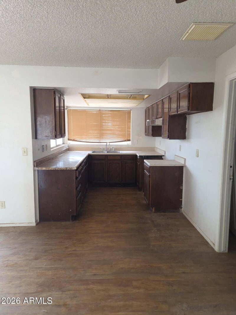 5049 W Columbine Dr, Glendale, AZ 85304