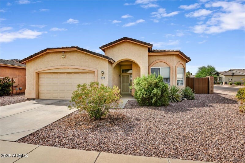 505 Lydia Ln, Phoenix, AZ 85042