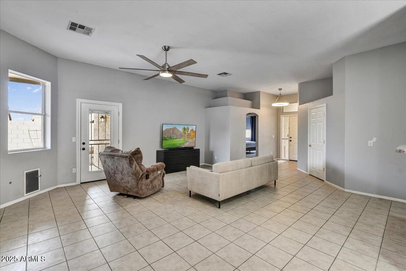 505 Lydia Ln, Phoenix, AZ 85042