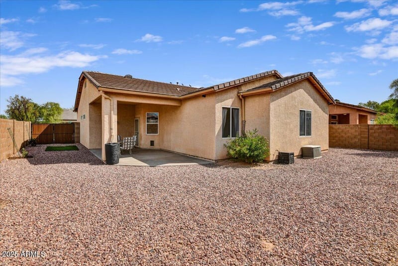 505 Lydia Ln, Phoenix, AZ 85042
