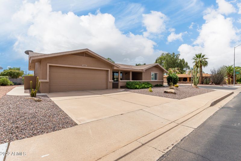 5051 E Emelita Ave, Mesa, AZ 85206
