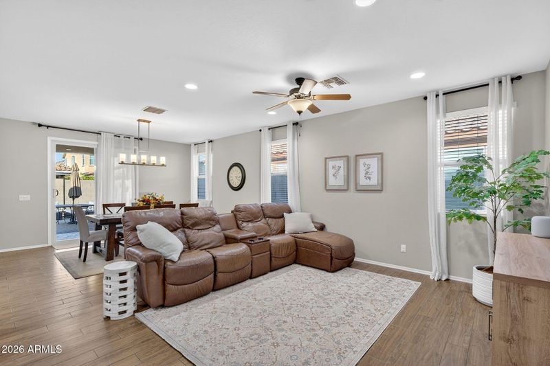 5054 E Halifax St, Mesa, AZ 85205