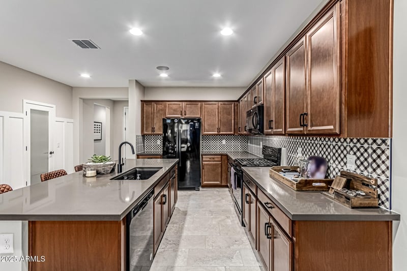 5059 183rd Ln, Litchfield Park, AZ 85340