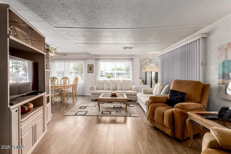 506 81st Pl, Mesa, AZ 85208