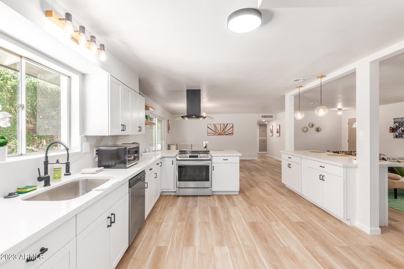506 W Seldon Ln, Phoenix, AZ 85021