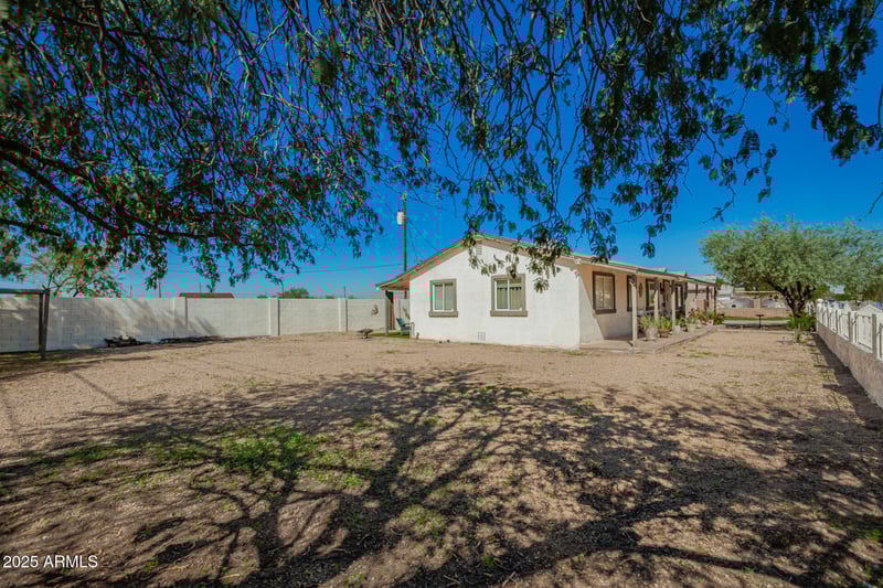 5060 9th St, Phoenix, AZ 85040