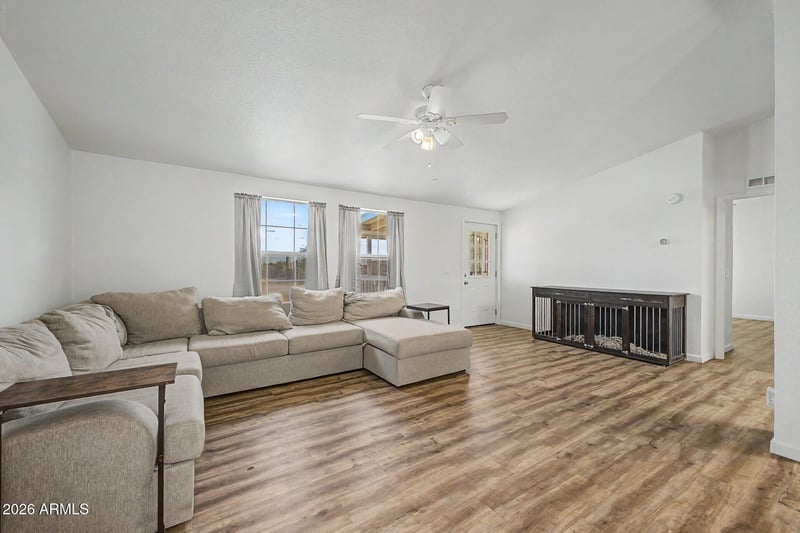 5060 Santa Clara Dr, San Tan Valley, AZ 85140