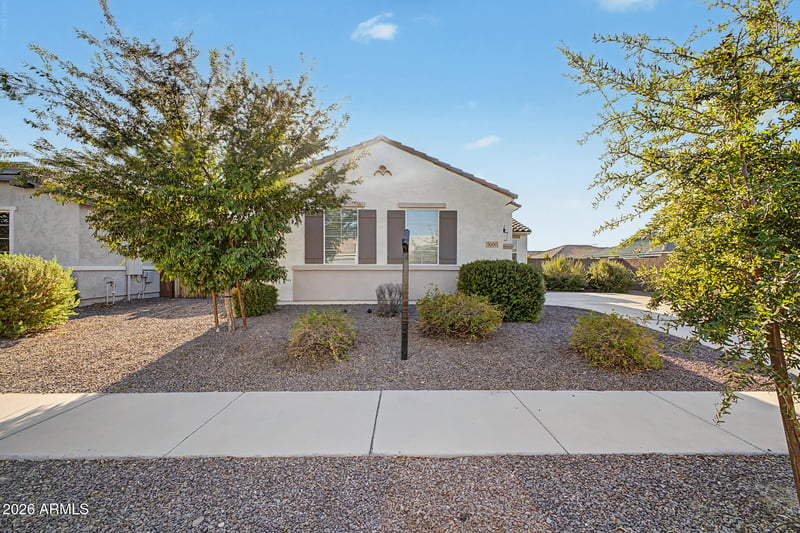 5060 N 84th Dr, Glendale, AZ 85305