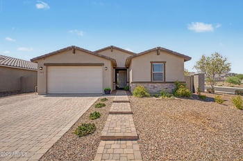 5065 W Karl St, San Tan Valley, AZ 85144
