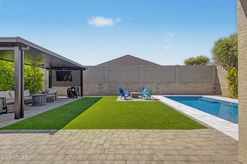5065 W Karl St, San Tan Valley, AZ 85144