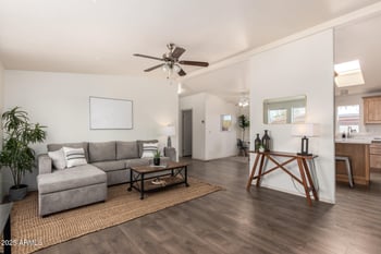507 99th St, Mesa, AZ 85208